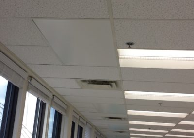 Panneaux radiant au plafond